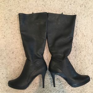 Fioni black boots